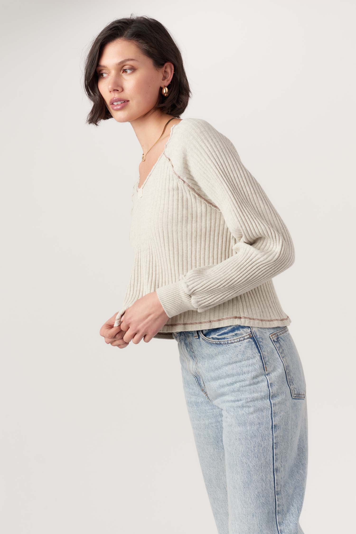 PROJECT SOCIAL T | Homebody V-Neck Rib Long Sleeve - Ash