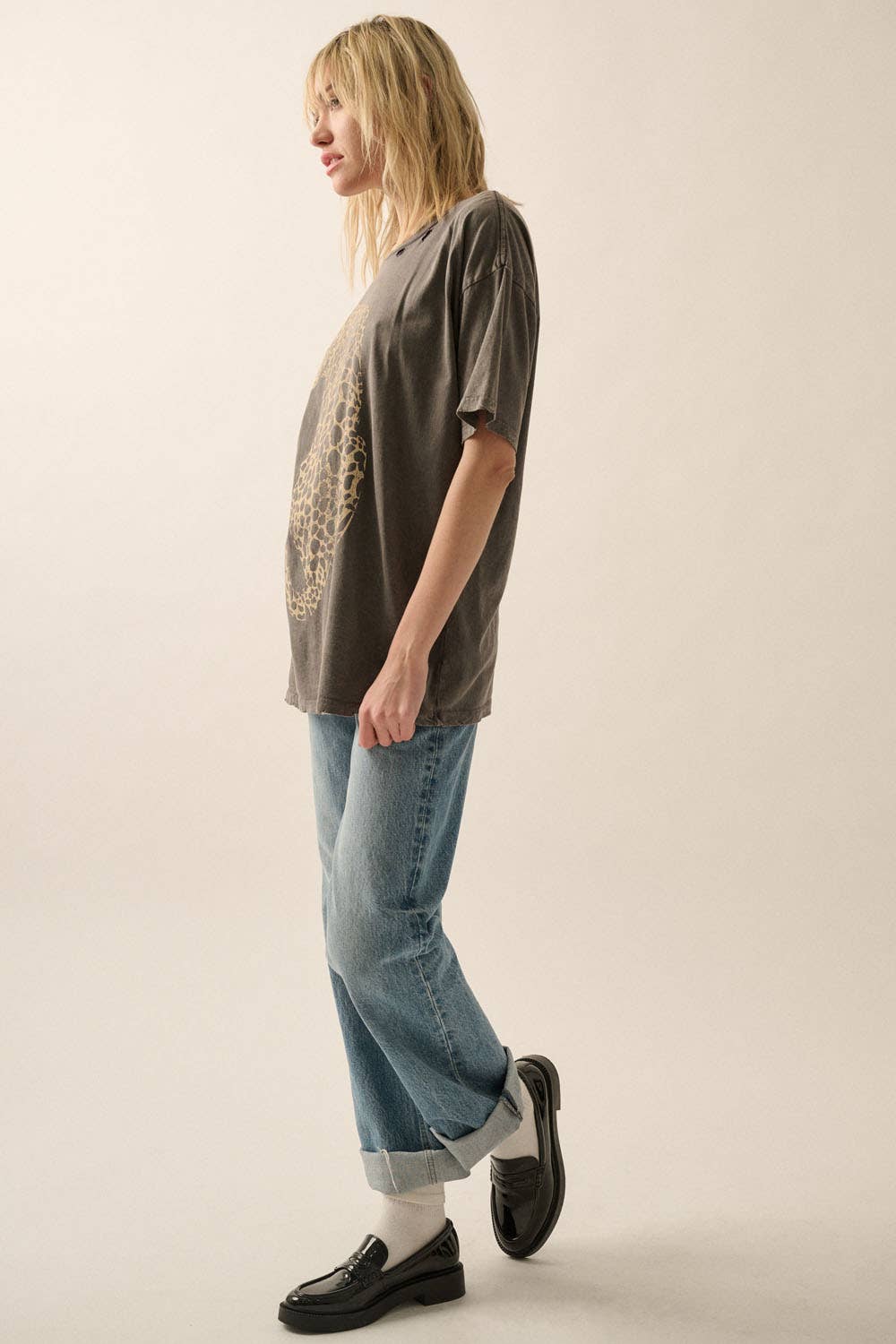 Promesa Cheetah Mineral-Washed Oversized Graphic Tee