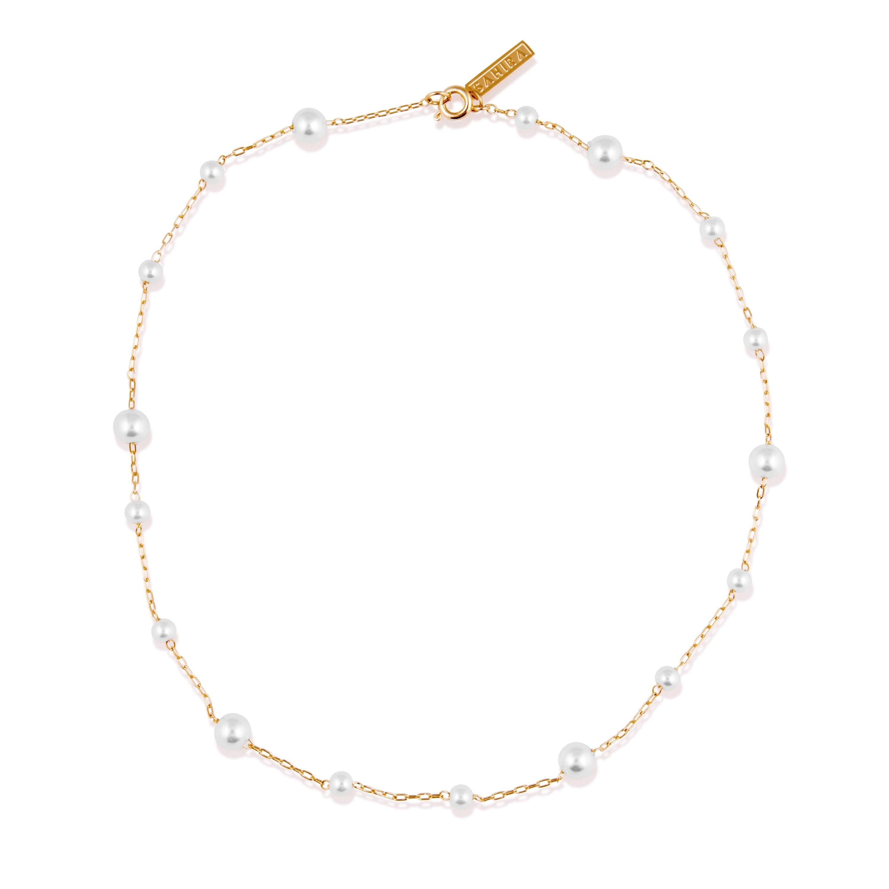 gold necklace with pearls